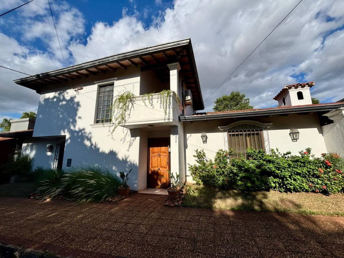 Casa en venta en Mburicaó | Ubicación estratégica con alto potencial, foto 1
