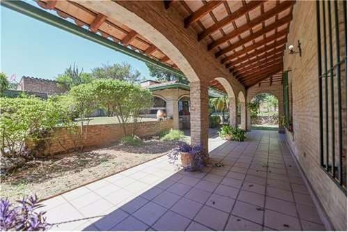 Elegante casa en Lambaré, foto 2