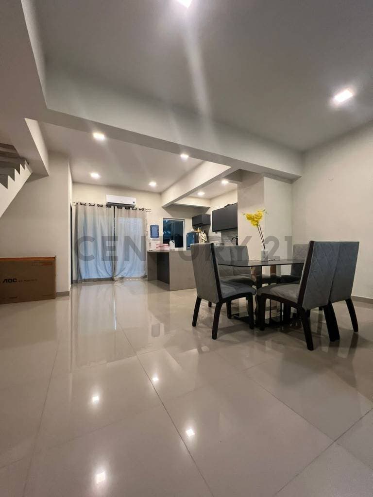 En Venta Hermoso Dúplex Estilo Minimalista En Villa Elisa, foto 3