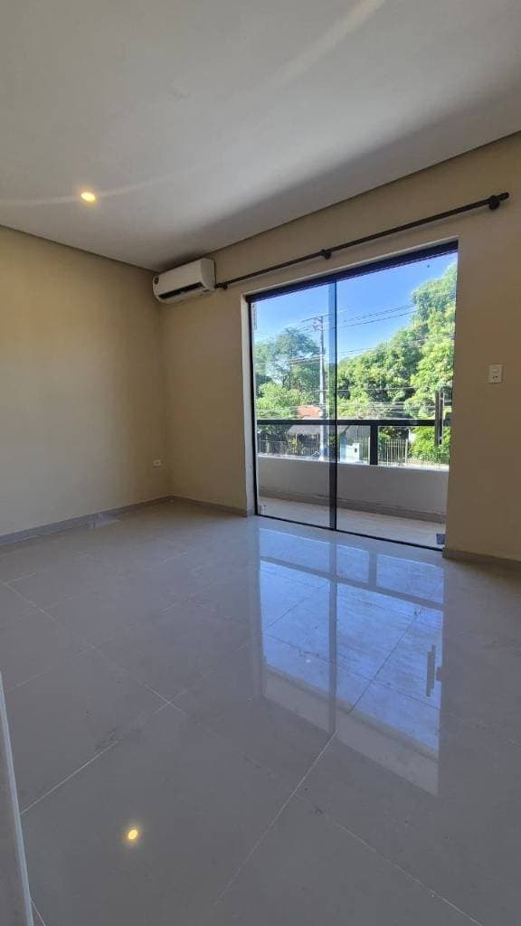 Departamento en Luque, foto 2