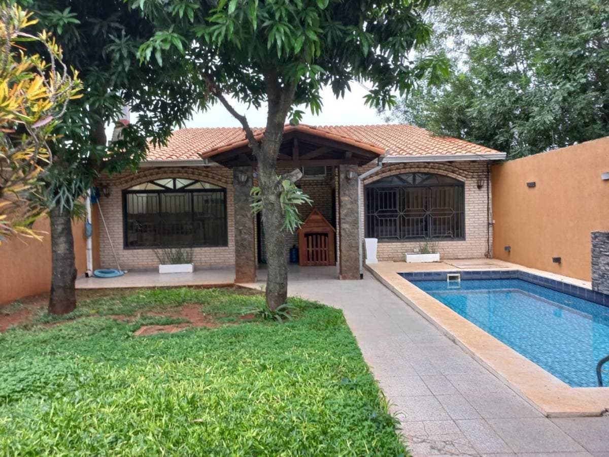 Hermosa casa en Ñemby, foto 2