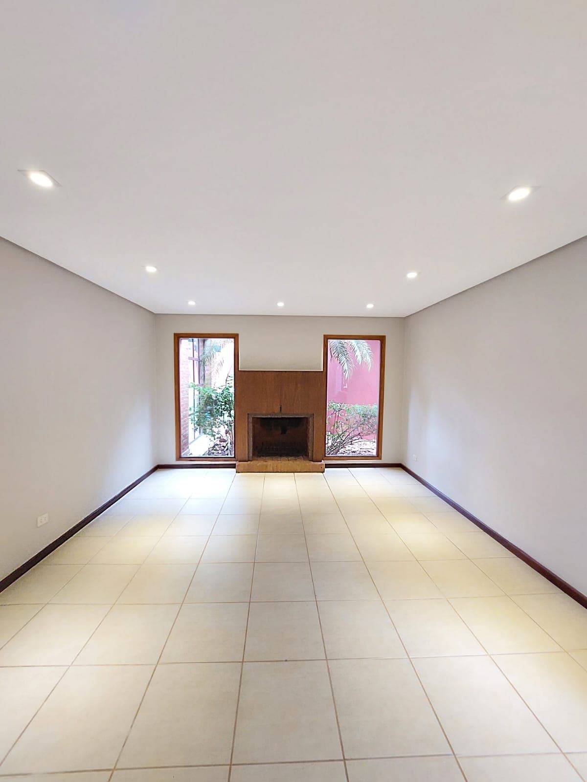 Barrio Cerrado Las Piedras Luque En Venta Hermosa Residencia — foto 5