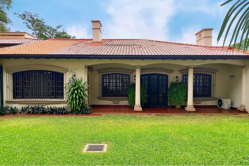 Residencia - Venta - Villa Morra, Paraguay, foto 2
