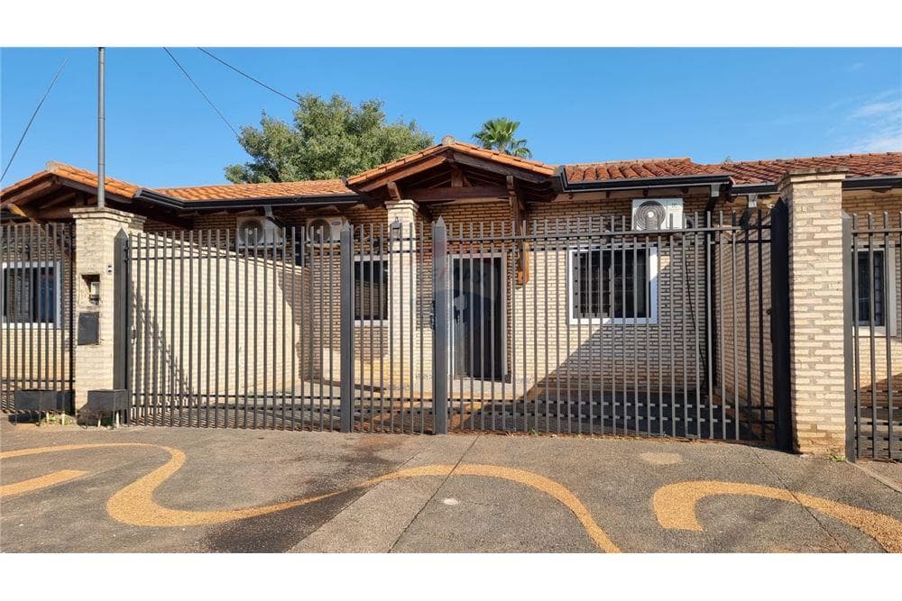 Chalet - Venta - Capiata