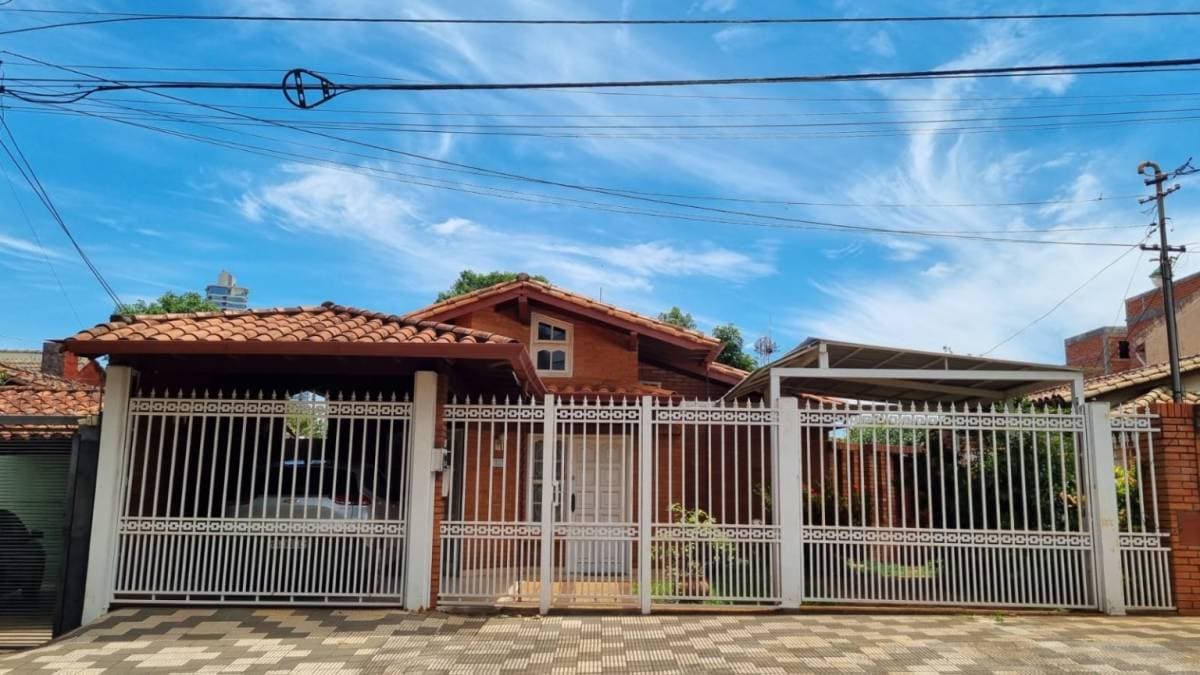 Hermosa casa en venta en el Barrio Mburucuyá - Asunción, foto 2