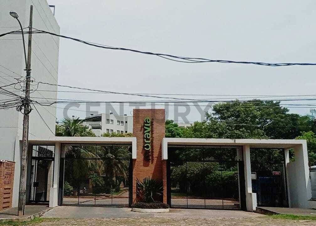 Alquilo departamento de tres dormitorios más área de servicio en moravia