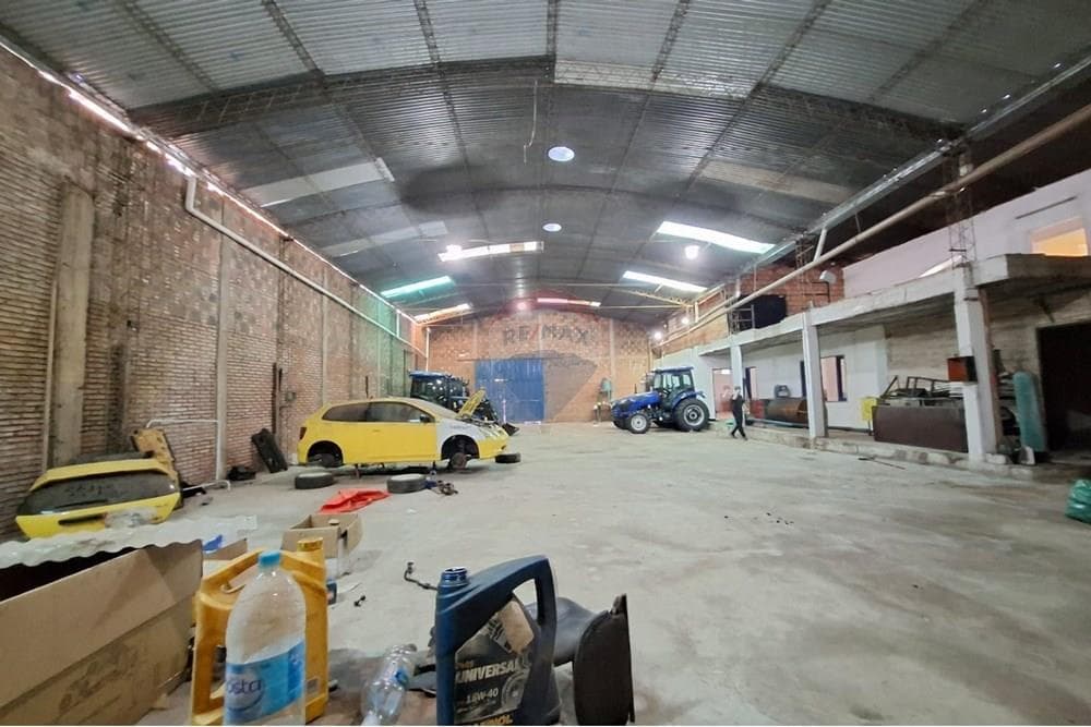 Alquiler de Depósito c/ oficina en z/ Norte
