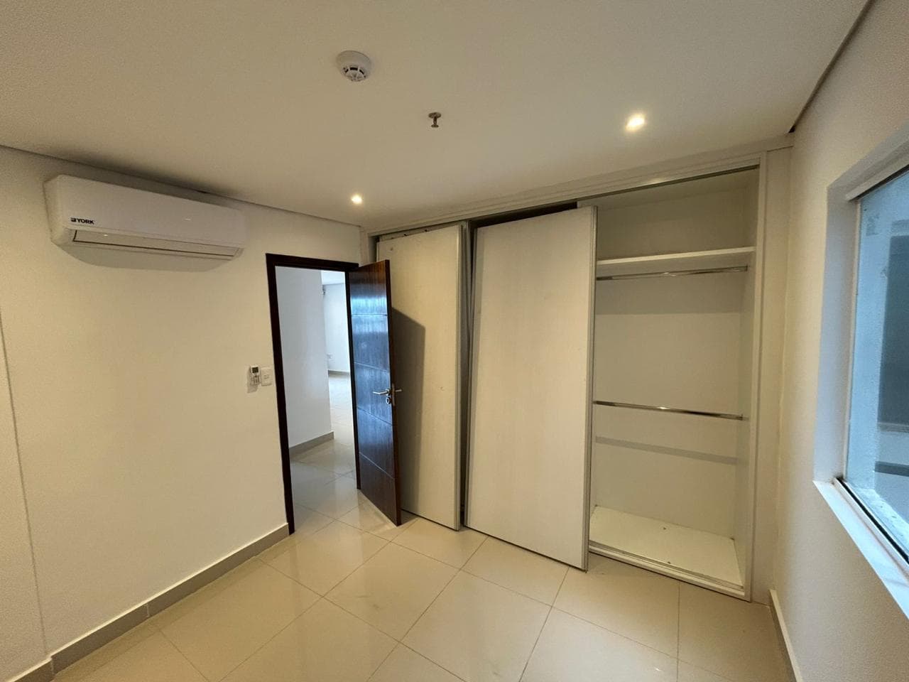 departamento de dos dormitorios zona Molas Lopez, foto 2