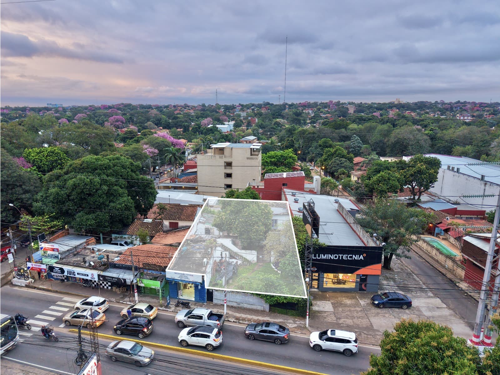 ¡Terreno en venta sobre Av. Cacique Lambaré!, foto 1