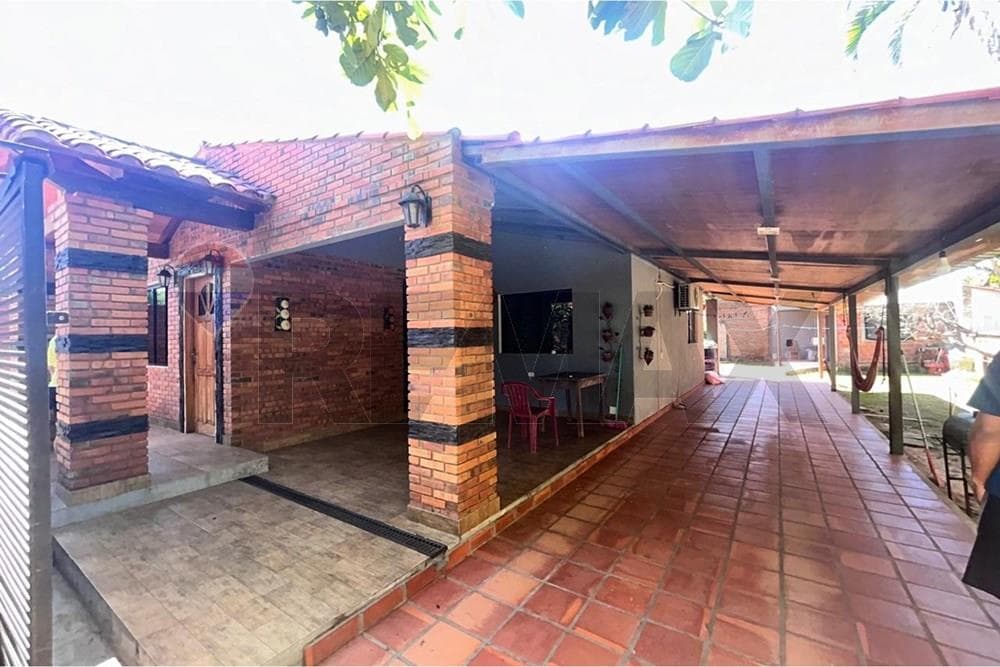 Casa en venta en el barrio yka'a - Luque — foto 4