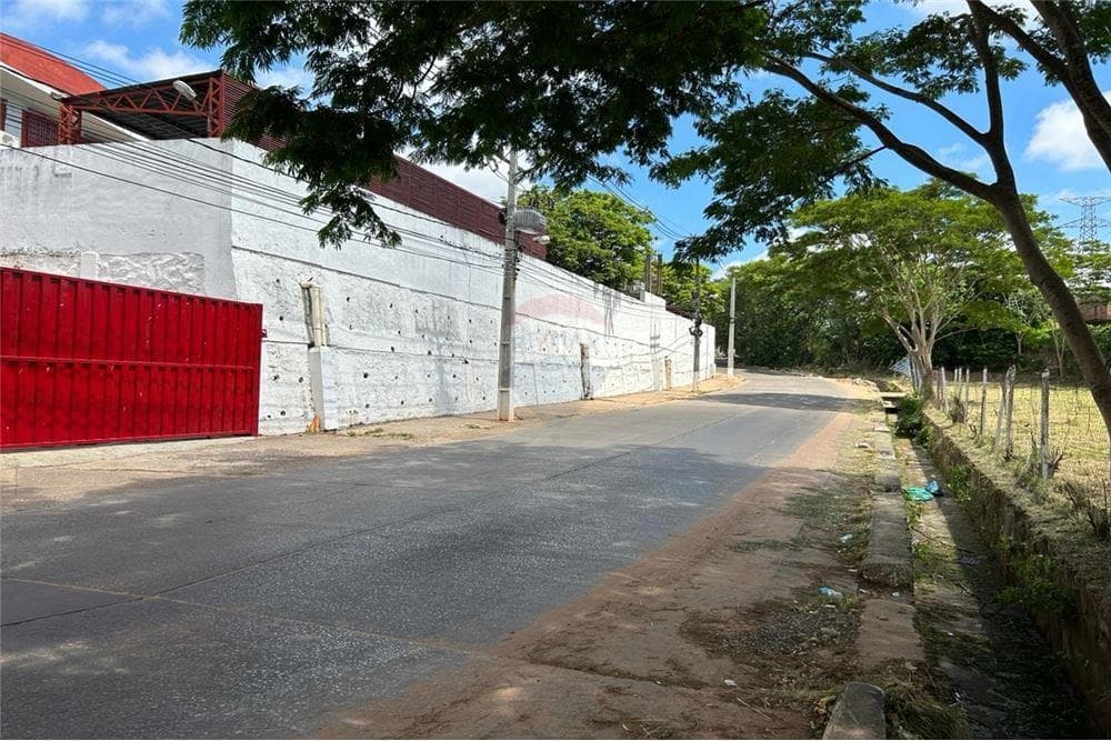 Amplio terreno en lambare 1.790 m2 a pasos de cacique, foto 2