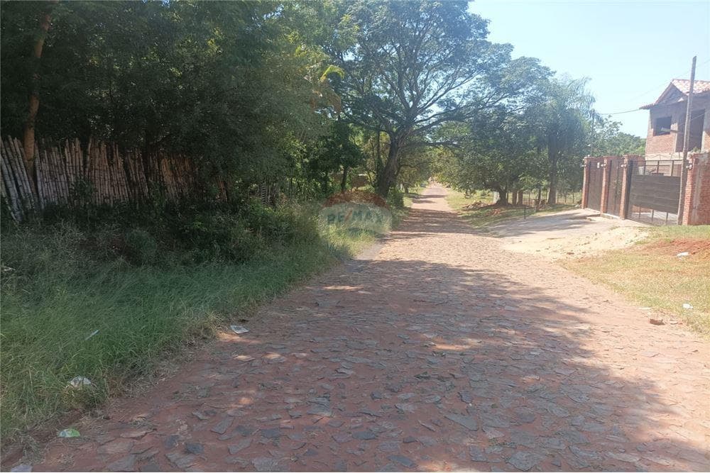 Terreno de 360 m2 sobre Empedrado en Aregua Barrio Villa Rosita, foto 4