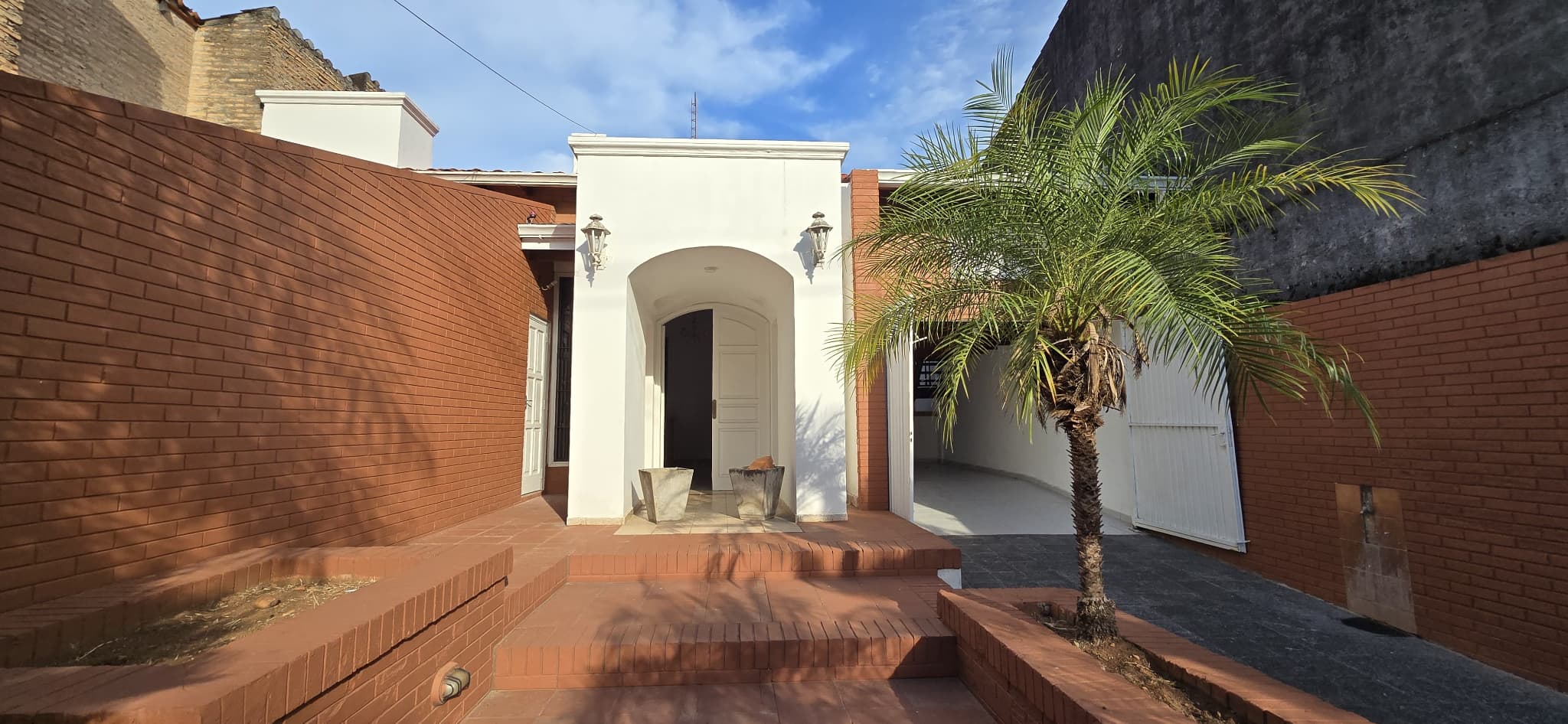 casa de 4 Habitaciones en Lambaré Bº San Rafael — foto 1