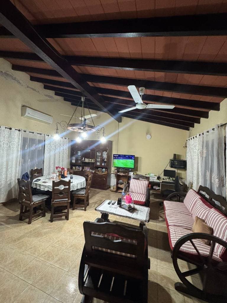 Vendo casa en Las Lomas