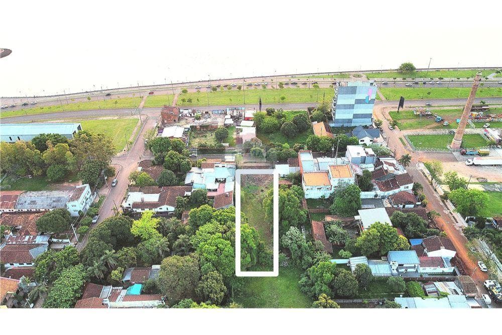 Terreno a 100 Mts de la Costanera con vista al Rio