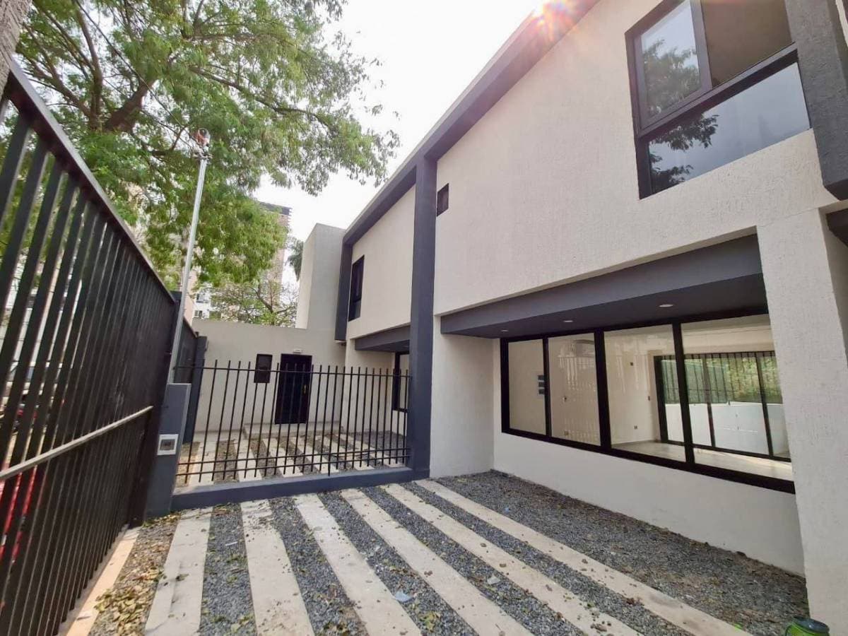 Duplex en Lambaré al costado de residencial santa rosa, foto 2