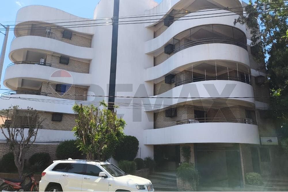 Vendo amplio departamento en barrio la encarnacion