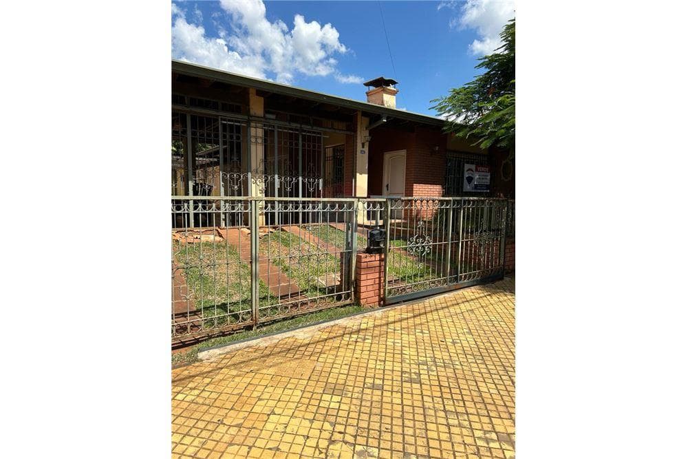 casa en Los Laureles — foto 1