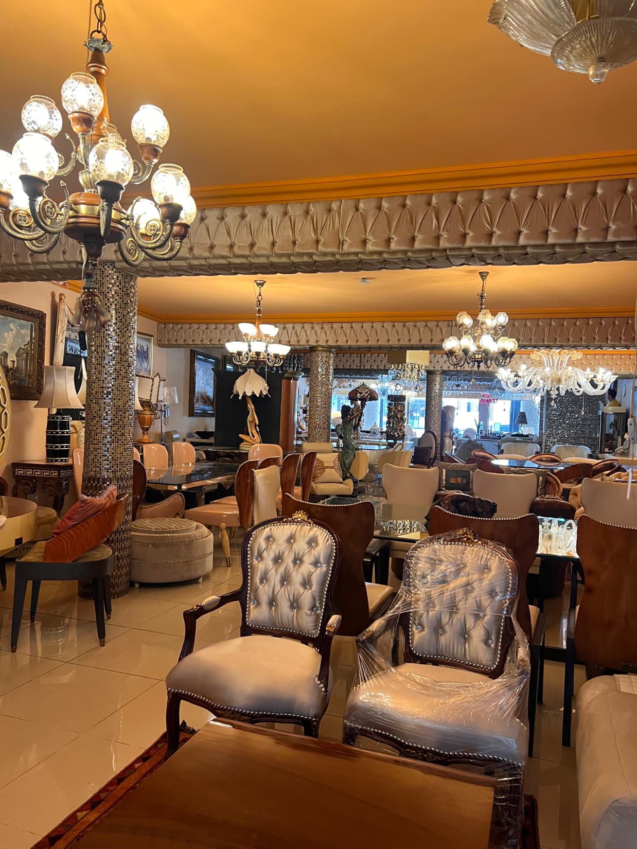 Super buena ubicacion!! Alquilo local comercial en paseo Carmelitas - 20.000 usd (y también vendo), foto 4