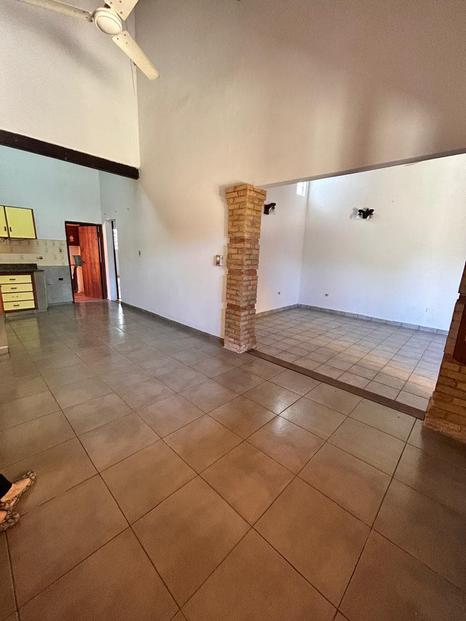 Casa de una planta en la zona del Supermercado el Pueblo - Lambare, foto 5