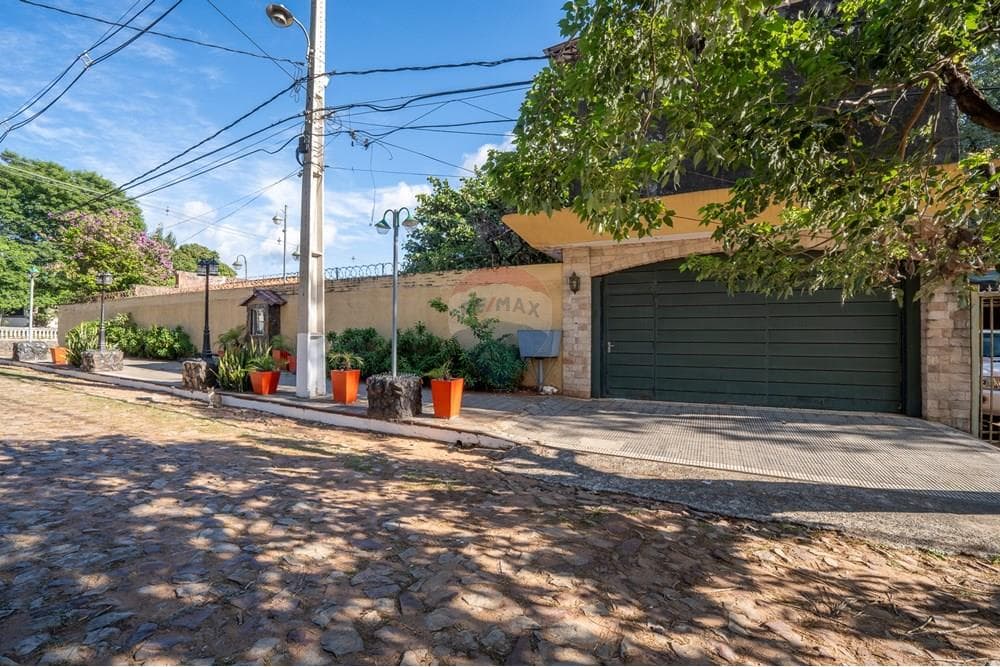 casa en esquina - Lambare zona Arete — foto 3
