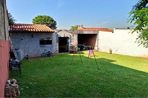 Casa-Venta-Los Pinos entre Brasil y EE.UU, Laurelty, Luque, Central, foto 3