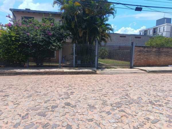 En venta propiedad, Luque zona cit