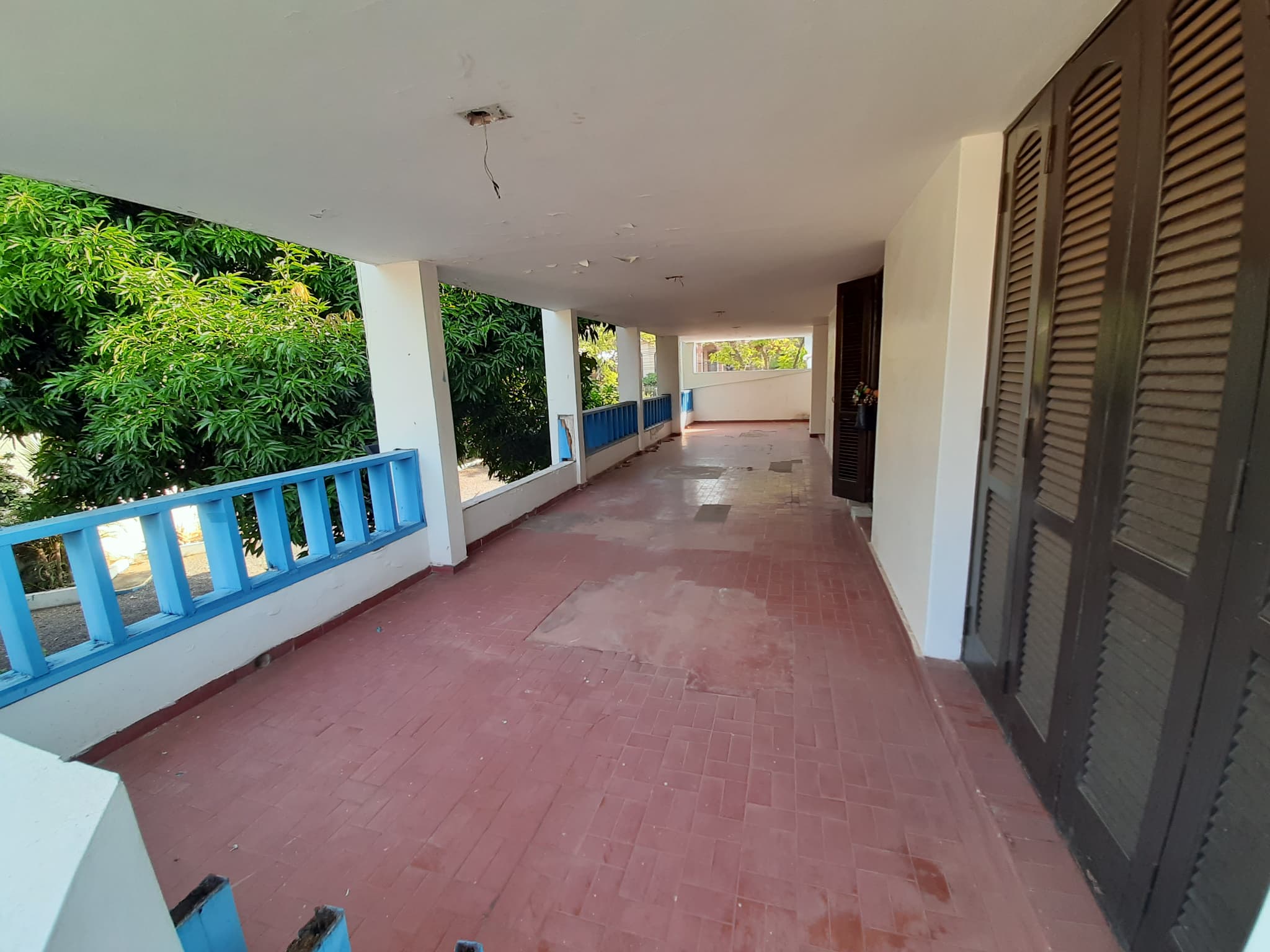Gran propiedad de 1.100 M2 sobre Mariscal López, zona semi céntrica - Colegio Las Teresas, foto 5