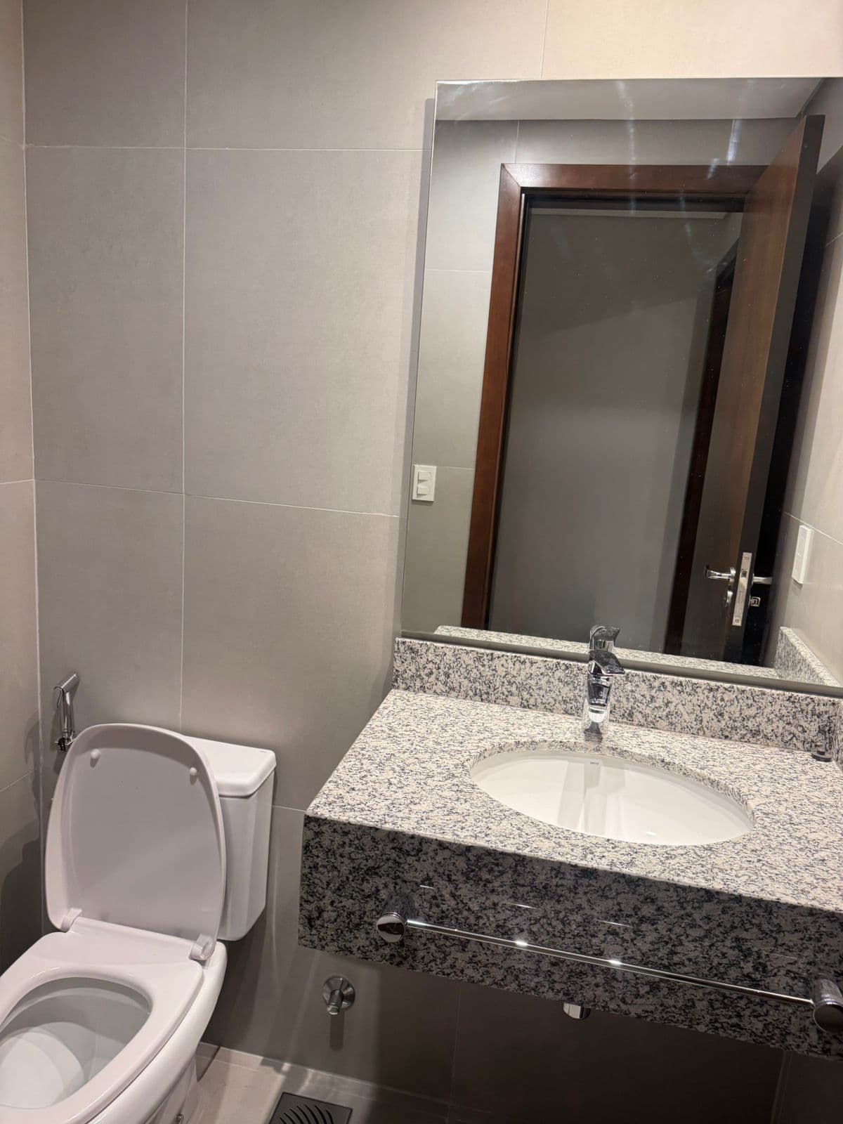 Departamento en Alquiler Edificio Comarca Barrio Los Laureles, foto 5