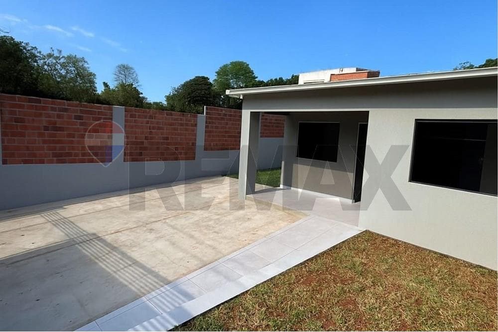 Casa - Venta - San Lorenzo, Paraguay, invierte en un hermoso hogar!
