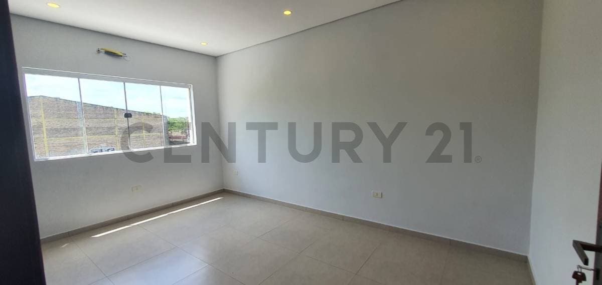 Duplex a metros de Av. America - Luque, foto 5