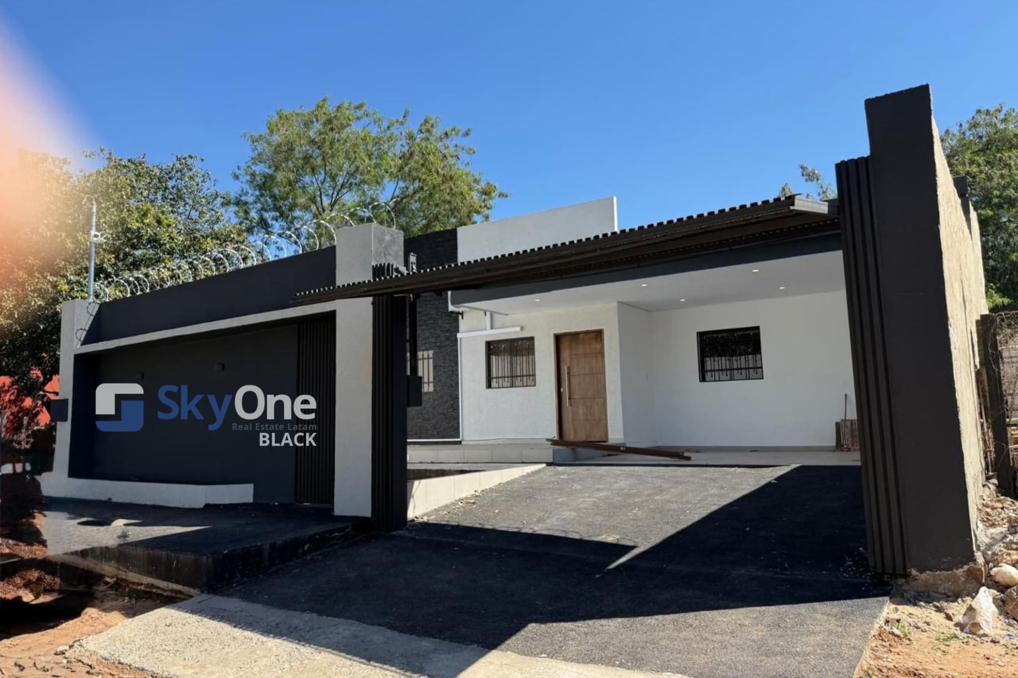 Alquilo casa en fdo de la mora zona norte