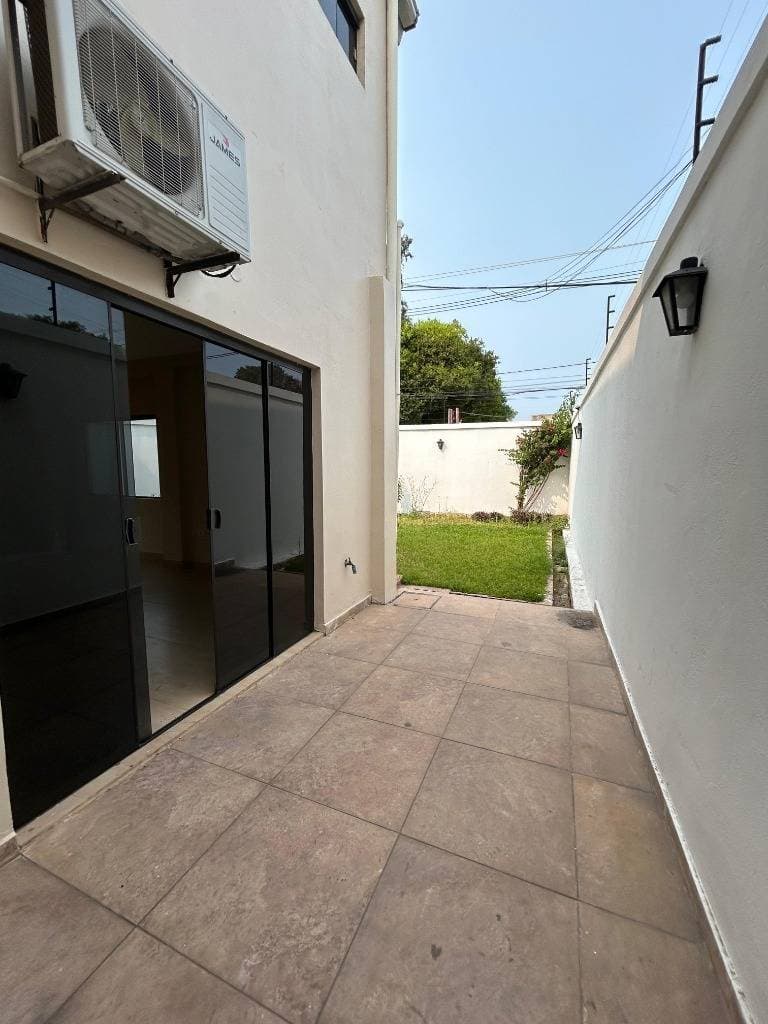En alquiler duplex en loma pyta asuncion, foto 4