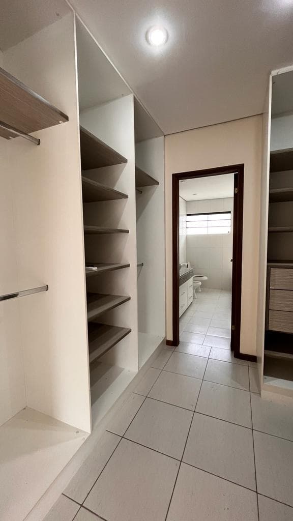 Casa Pareada Zona Mburucuya, foto 4