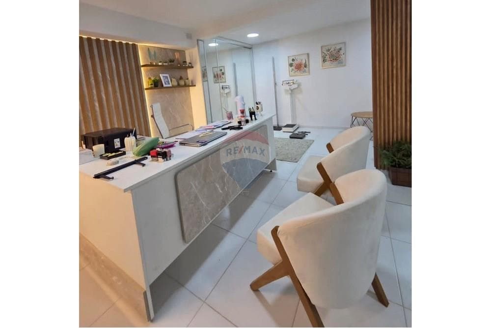 Health Clinic - Alquiler - Villa Aurelia, Paraguay, foto 1