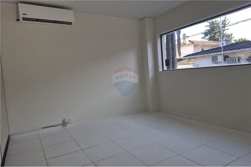 Oficina en alquiler — foto 2