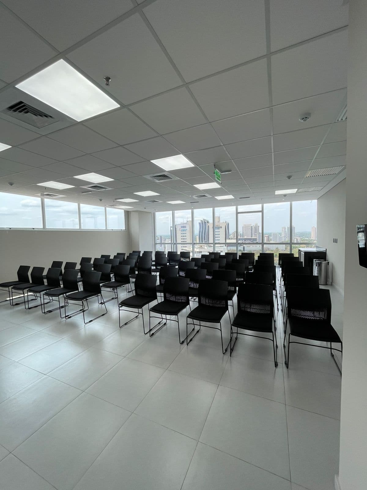 Hermosa Ofic A Estrenar En The Top Buisness Center, foto 3