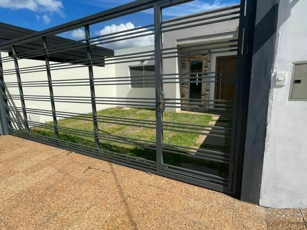 Casa en Villa Elisa, foto 2