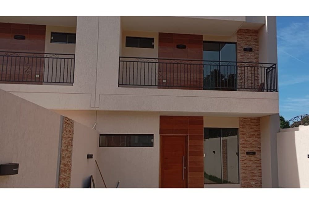 dúplex en Fdo. de la Mora Zona Laguna Grande — foto 2