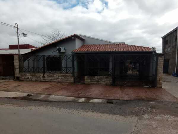 Vendo casa en Mariano Roque Alonso