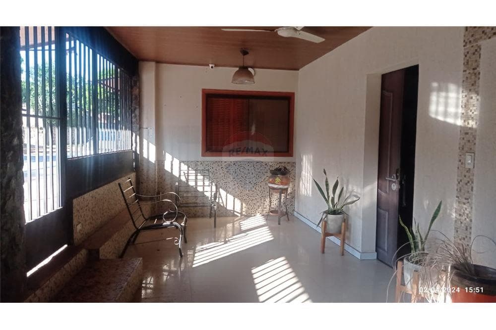 Casa de dos plantas en Villa Elisa, foto 3
