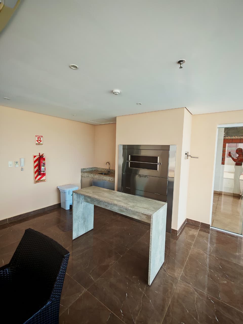 Departamento en molas lópez Asunción- edificio emporium, foto 5