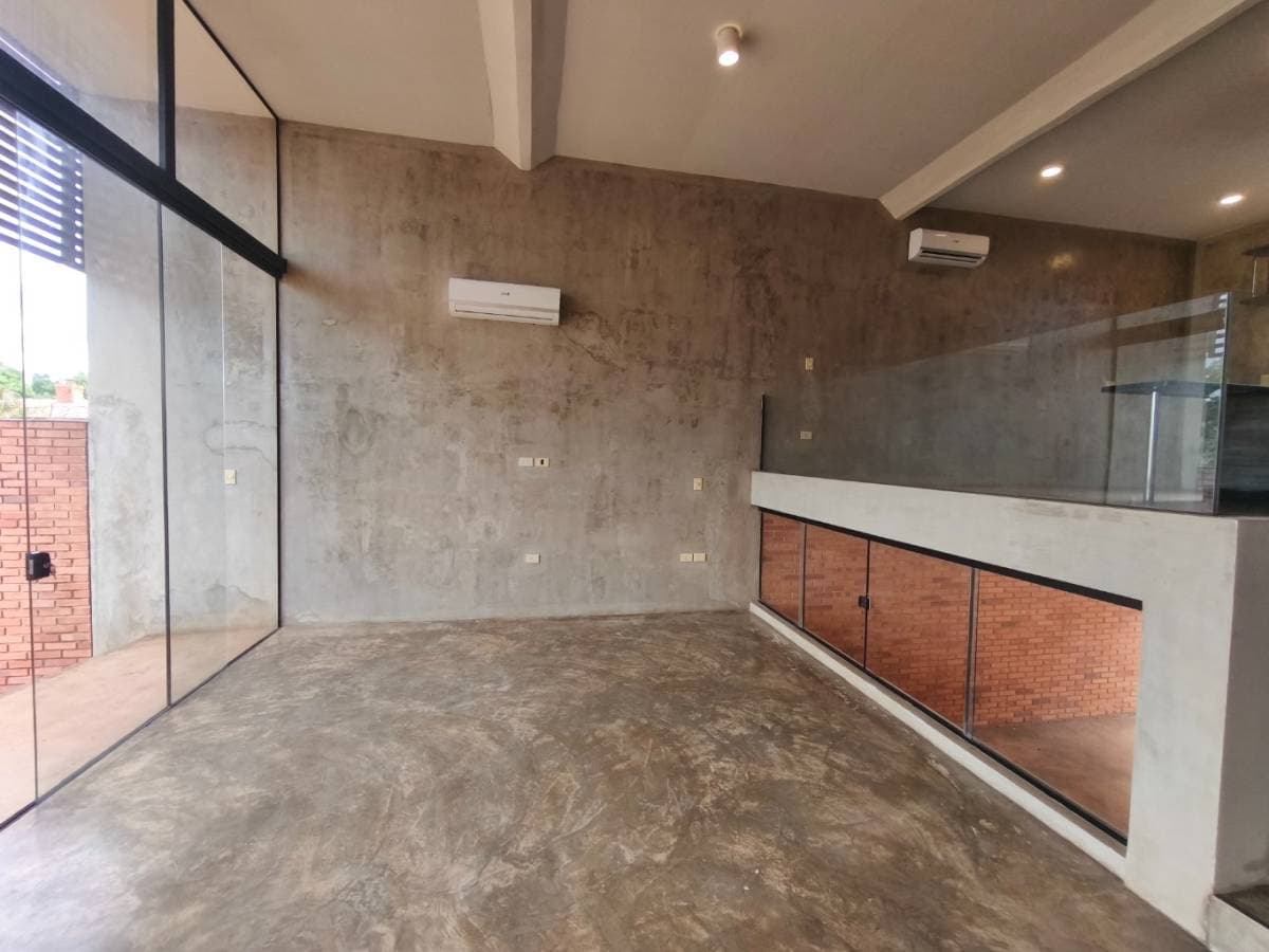 Amplio y Moderno Duplex en Laurelty Luque, foto 5