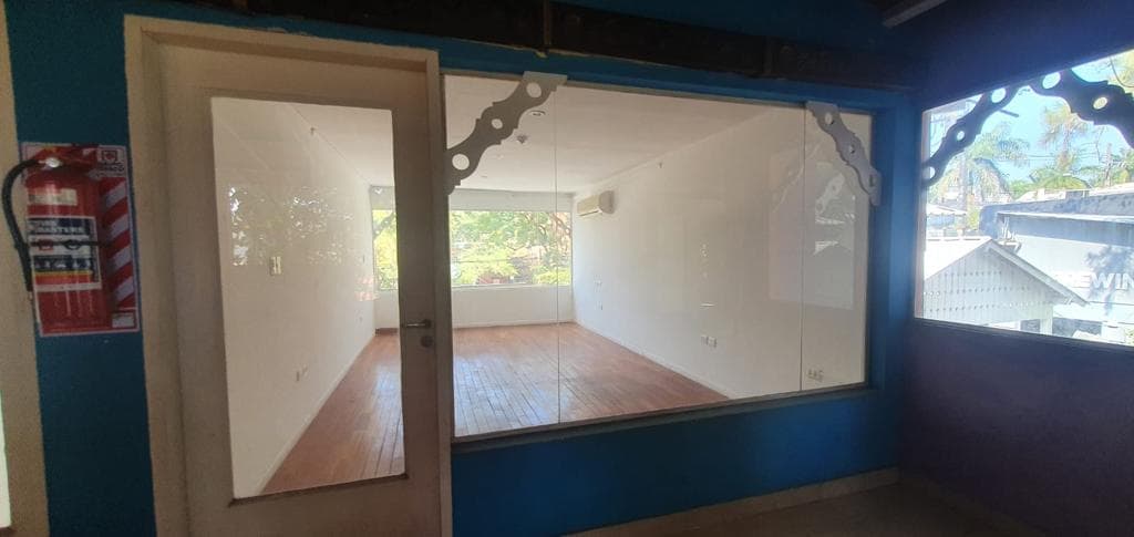 SENADOR LONG CASI AVDA ESPAÑA. Alquilo En Planta Alta LOCAL (oficina) 22 m2 — foto 4