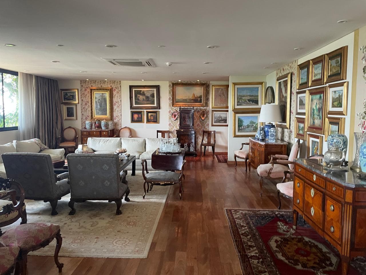 Penthouse clasico en venta en av. Primer presidente : Precio de oportunidad usd .1.600 / m2
