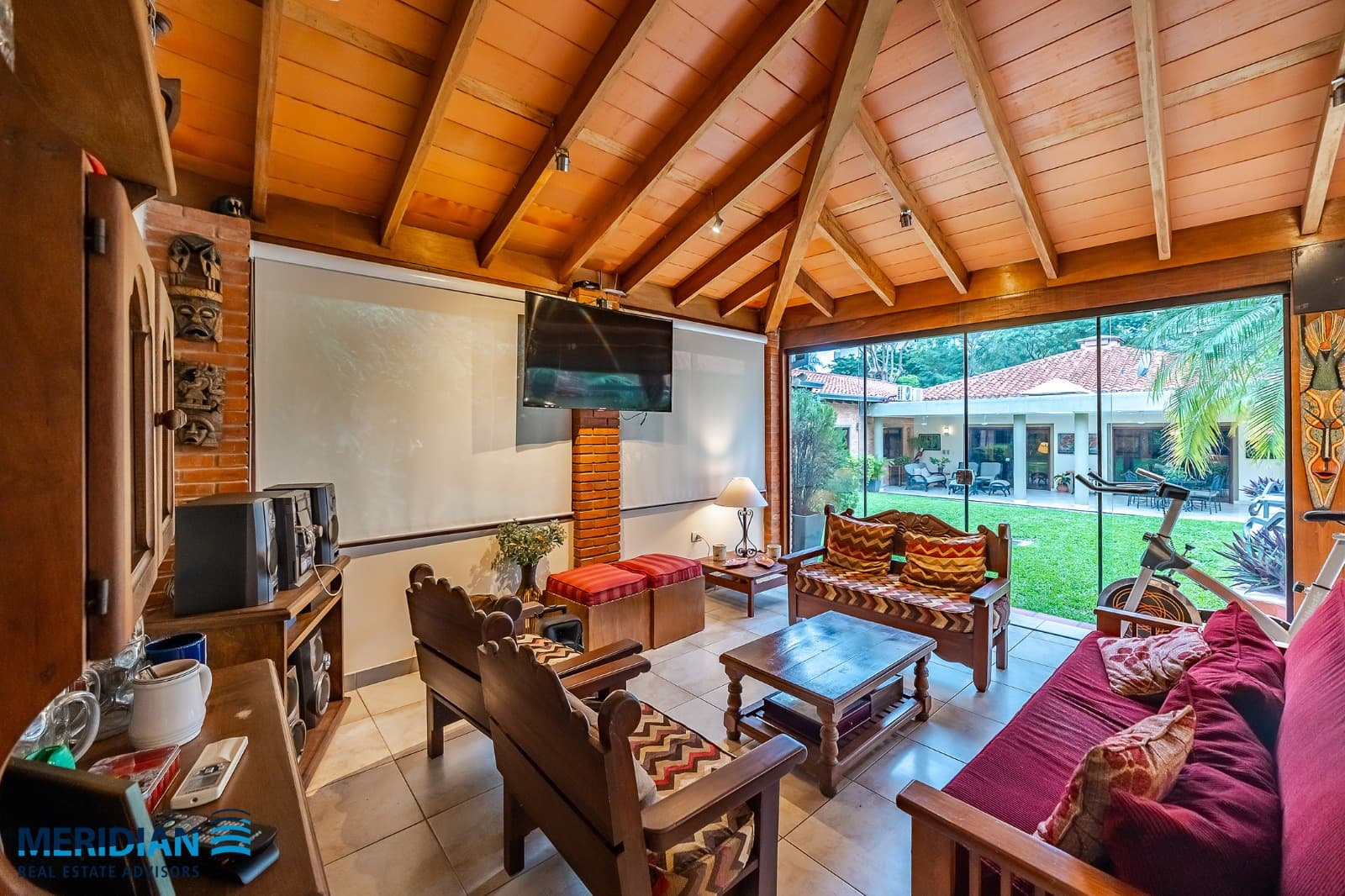En venta propiedad de casi 1.000 m2 de terreno! Detras del Paseo la Galeria!, foto 5