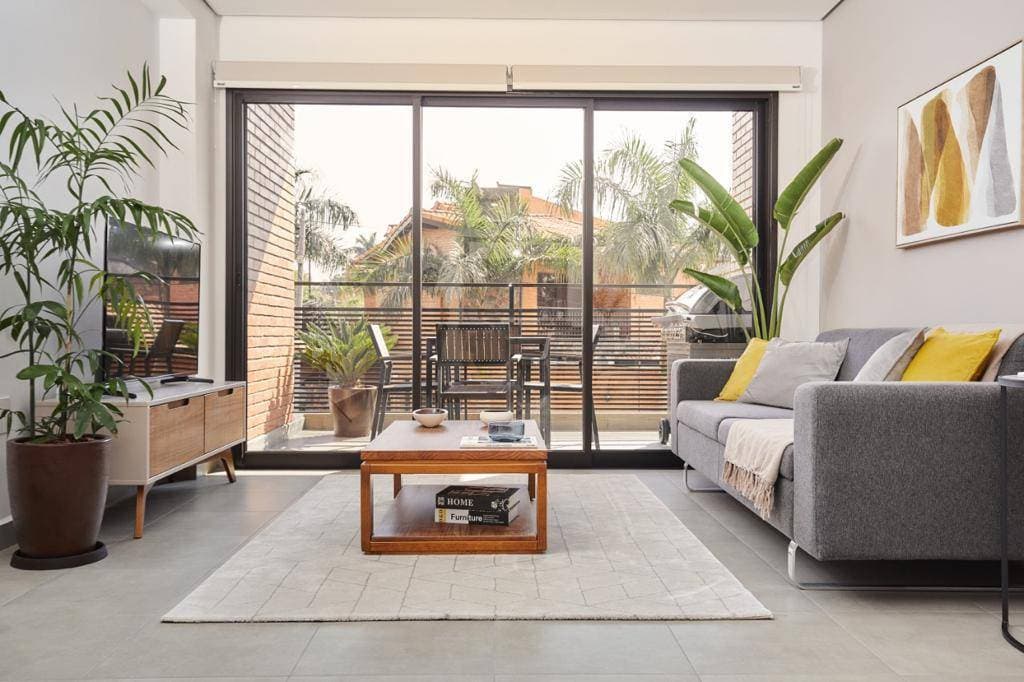 En venta departamento de 2 dormitorios en el Edificio Executive barrio Las Lomas, foto 3