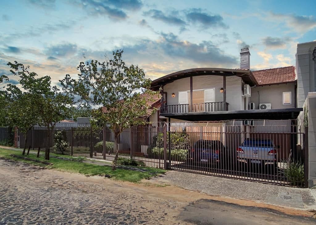 Casa En Venta - Nueva Oportunidad En Las Lomas