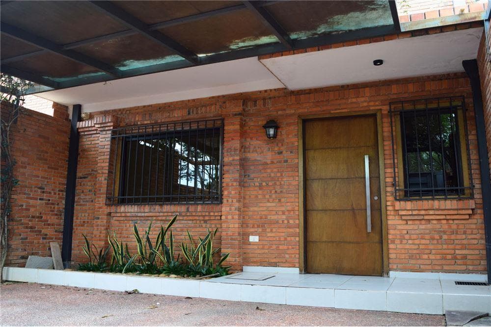 Amplio Duplex con Piscina - Limite con Asu, foto 2