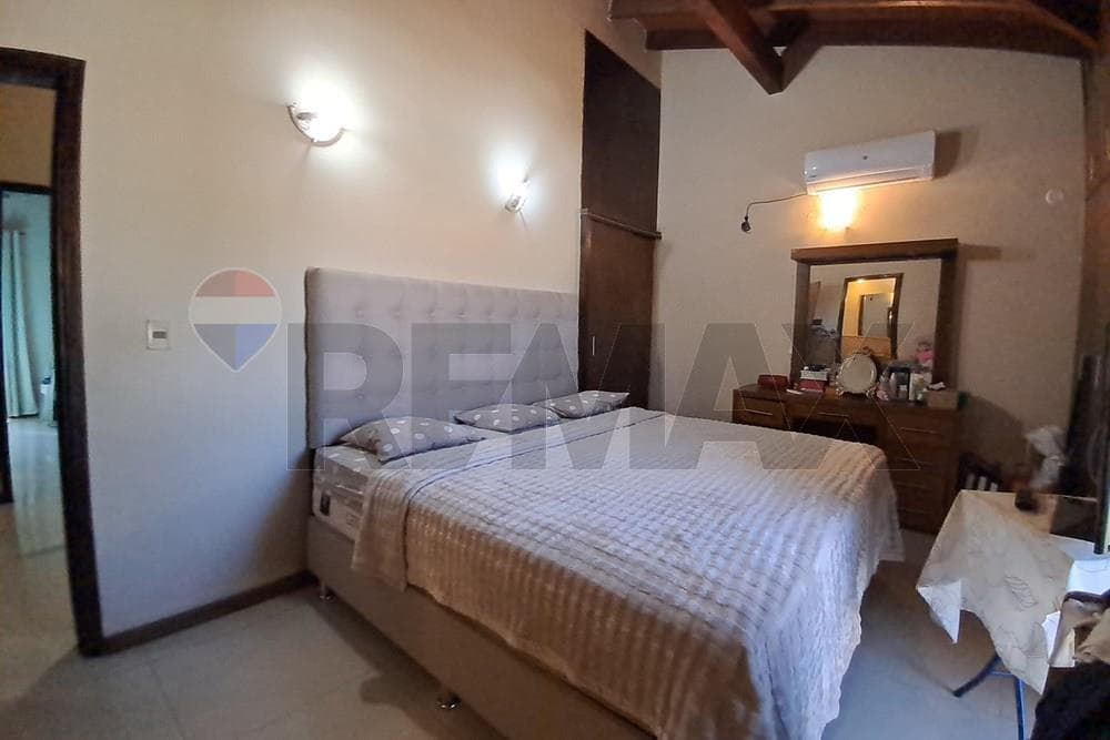 Duplex con Piscina Laurelty Zona Itá Ybaté, foto 4